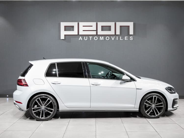 Miniatura 2 de 5 del coche: Volkswagen Golf 7.5 GTD 2.0 TDI 5p