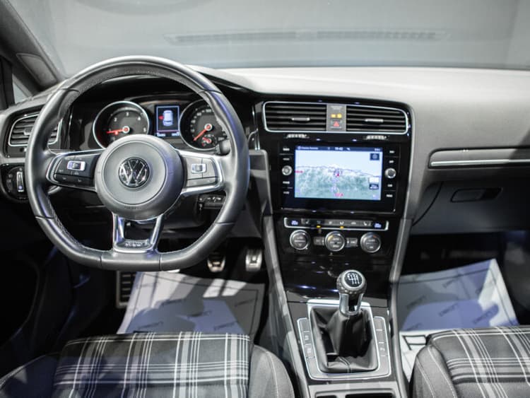 Miniatura 4 de 5 del coche: Volkswagen Golf 7.5 GTD 2.0 TDI 5p