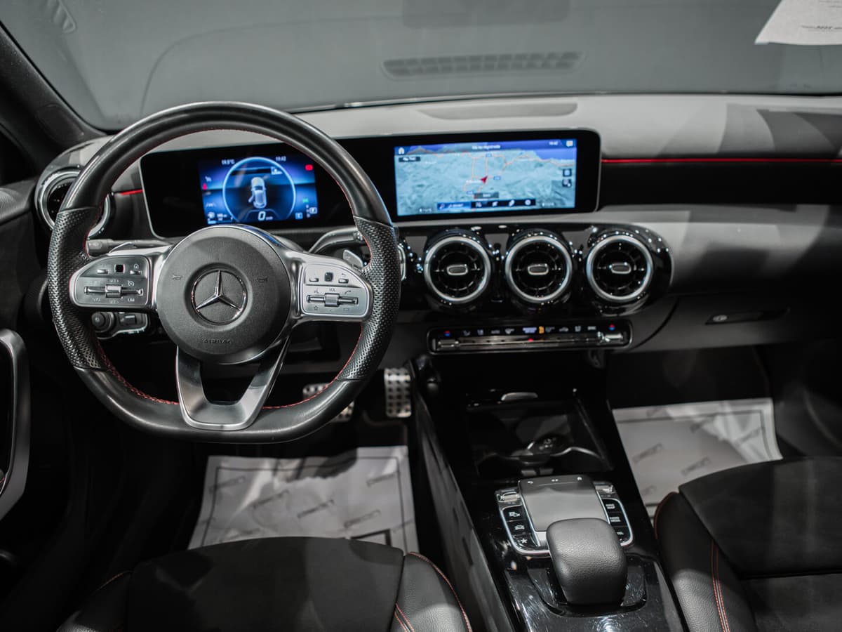 Mercedes-Benz A 180d 7G AMG — foto 4