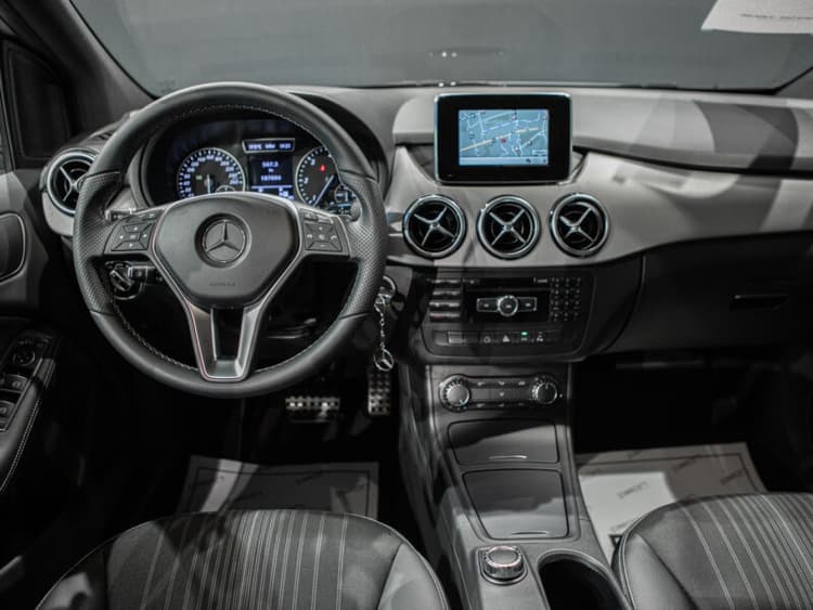 Miniatura 4 de 5 del coche: Mercedes-Benz B 180 CDI 7G Sport