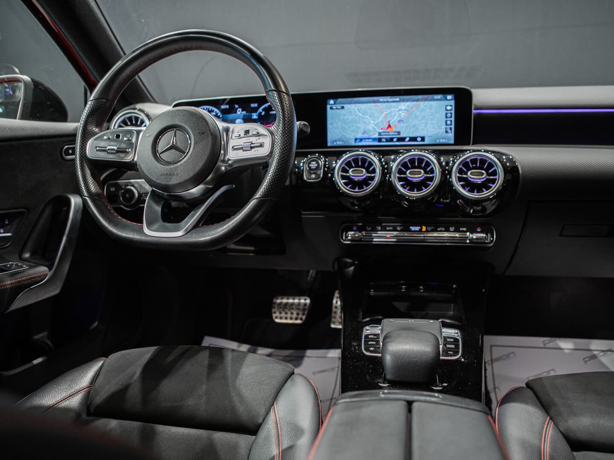 Mercedes-Benz A 200d 8G AMG — foto 4