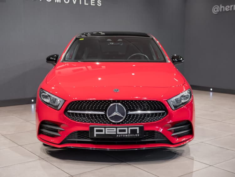 Miniatura 3 de 5 del coche: Mercedes-Benz A 200d 8G AMG