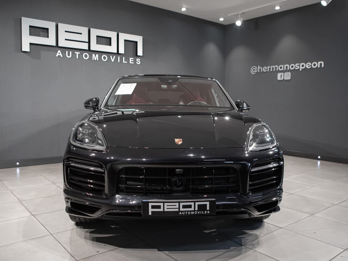 Porsche Cayenne Coupe GTS — foto 3
