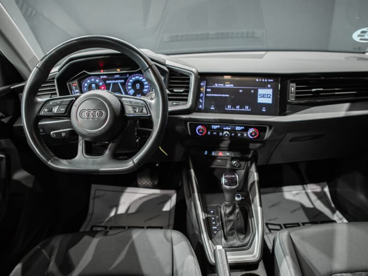 Miniatura 4 de 5 del coche: Audi A1 SB 30 TFSI S-Line S-Tronic