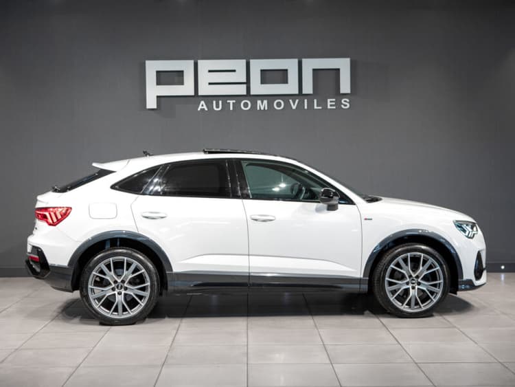 Miniatura 2 de 5 del coche: Audi Q3 SB 45 TFSI Black Line S-T