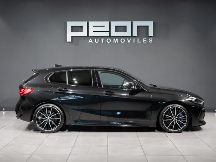 Miniatura 2 de 5 del coche: BMW M135i xDrive