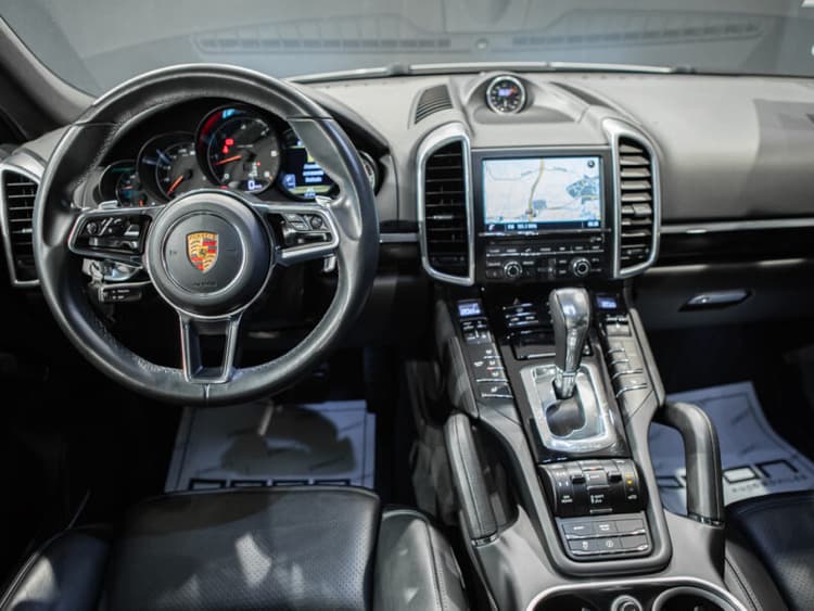 Miniatura 4 de 5 del coche: Porsche Cayenne Diésel