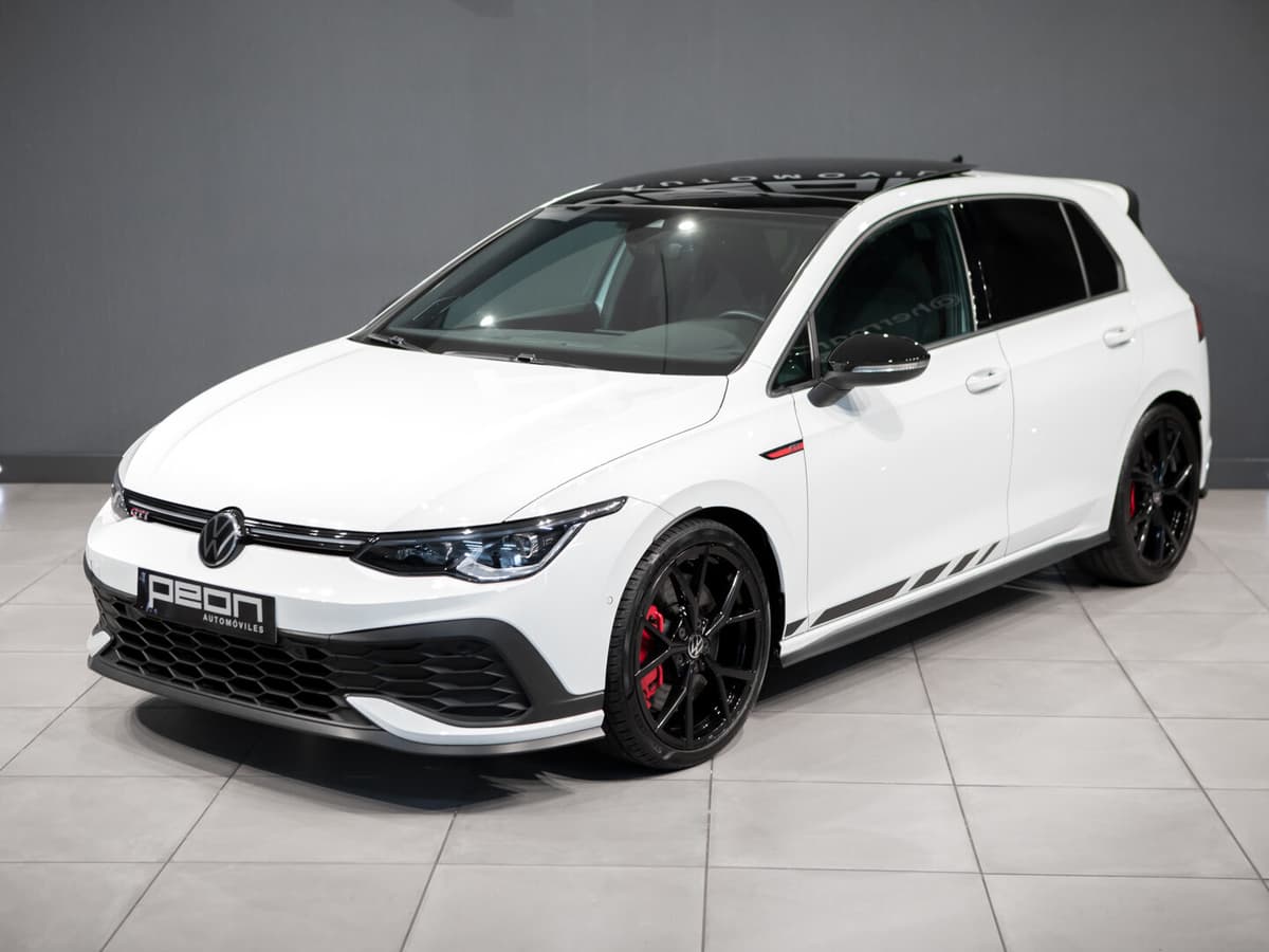 Volkswagen Golf 8 GTI Clubsport — foto 5