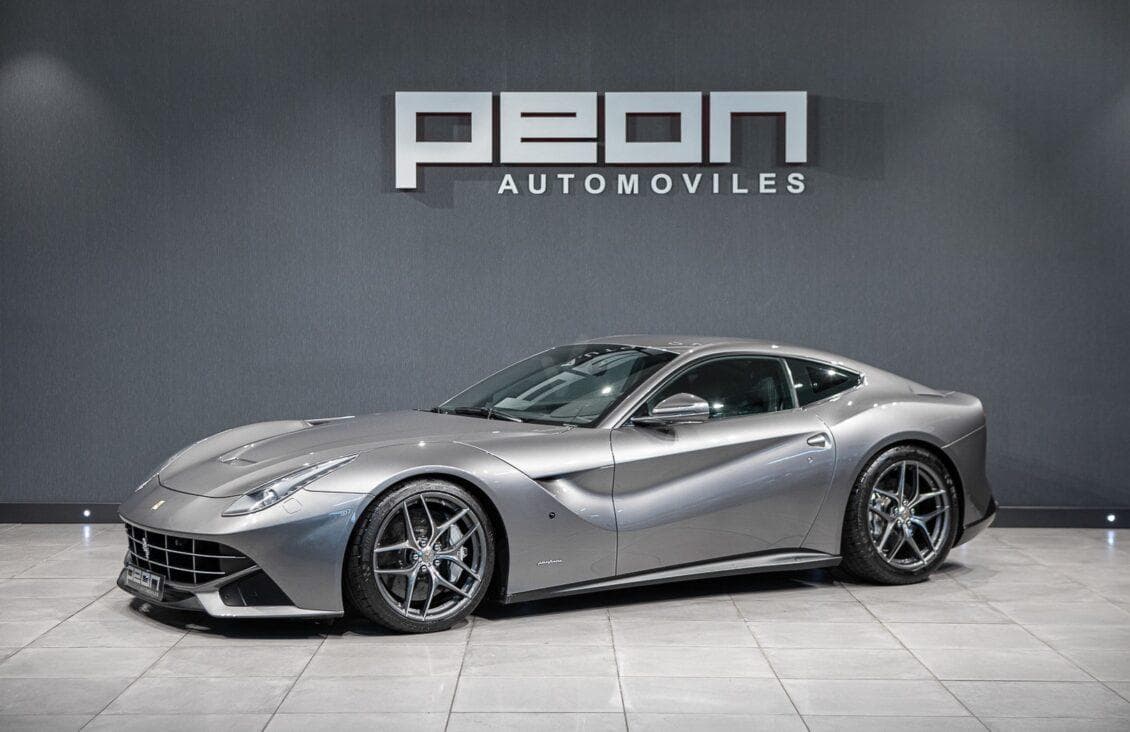 Ferrari F12 Berlinetta — foto principal