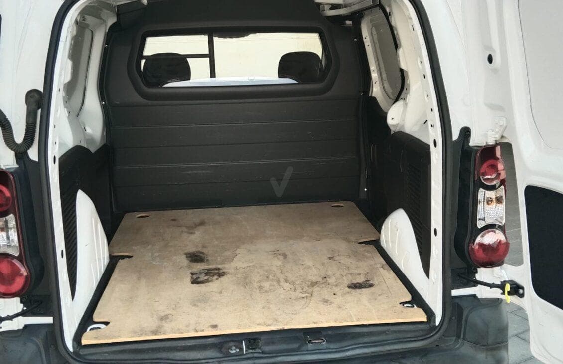 Peugeot Partner Furgon Confort — foto 2