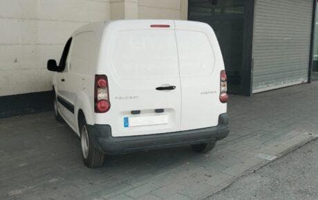 Miniatura 3 de 5 del coche: Peugeot Partner Furgon Confort