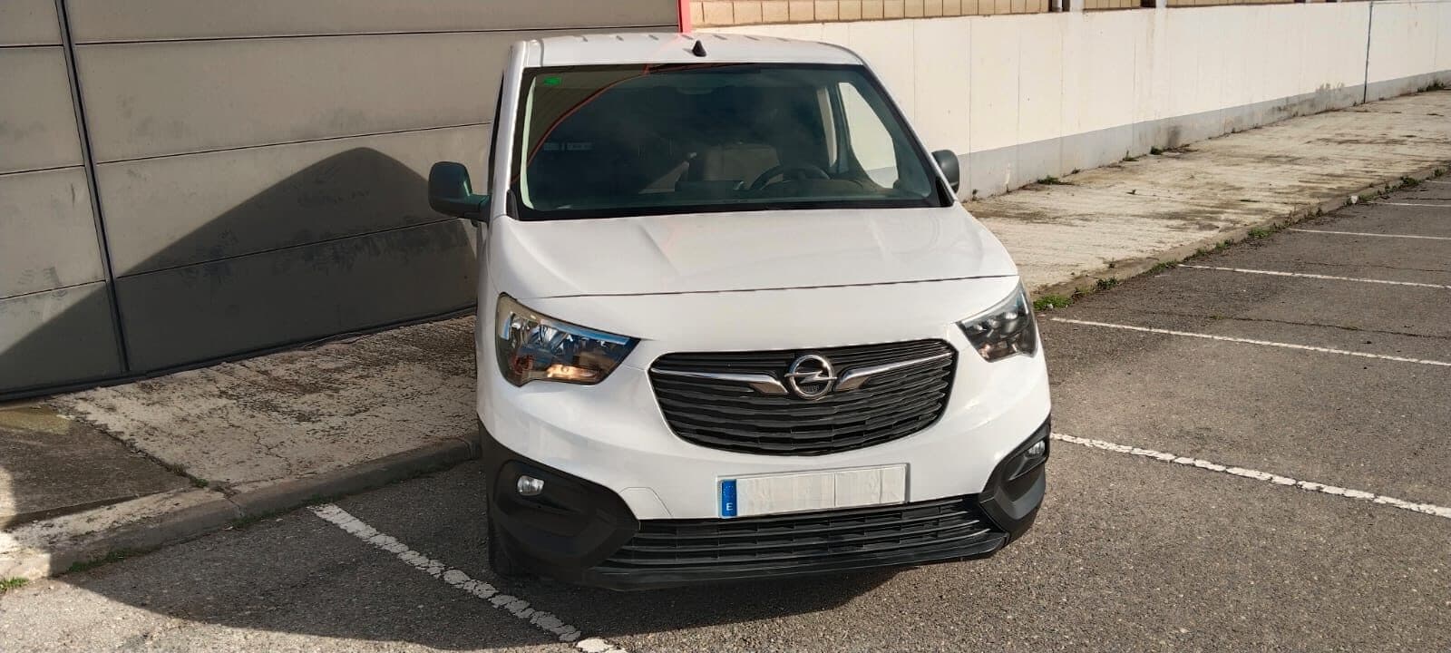 Opel Combo — foto principal