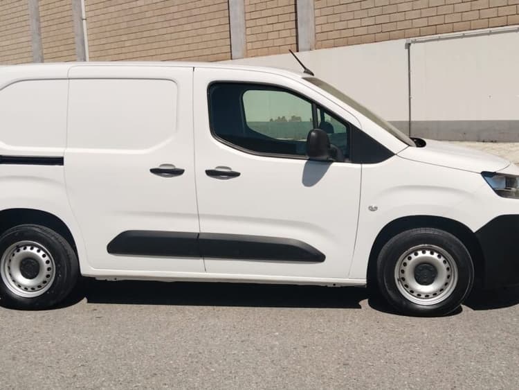 Miniatura 5 de 5 del coche: Citroen Berlingo Talla M