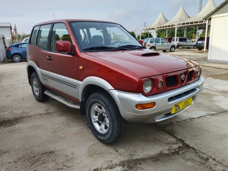 Miniatura 4 de 5 del coche: Nissan Terrano 125cv
