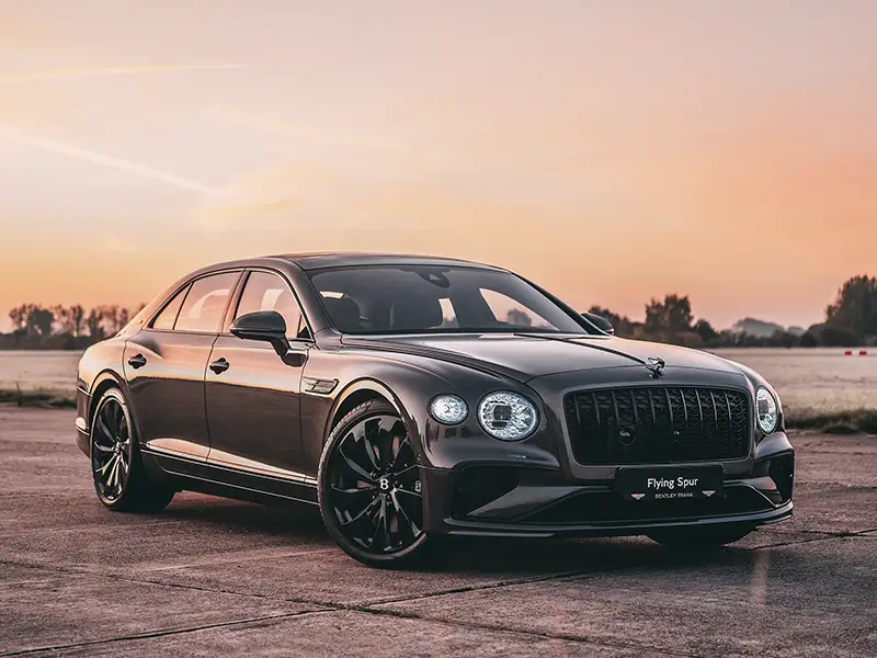 Bentley Flying Spur Speed vista frontal